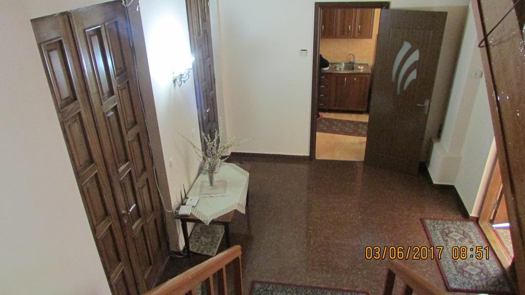 Hotel Sunny House Kobuleti Extérieur photo
