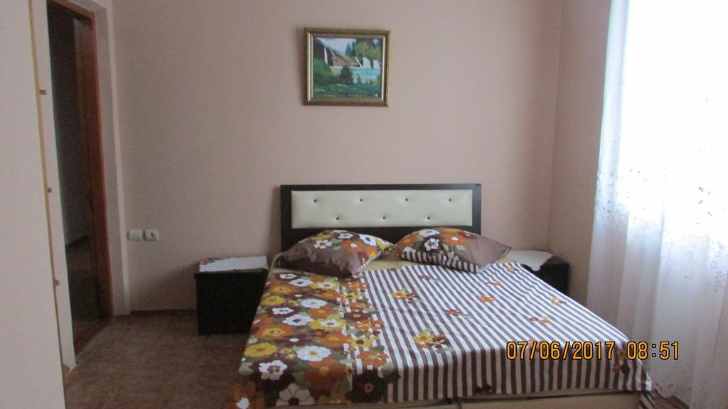 Hotel Sunny House Kobuleti Extérieur photo