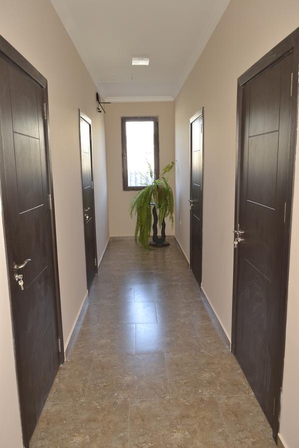 Hotel Sunny House Kobuleti Extérieur photo
