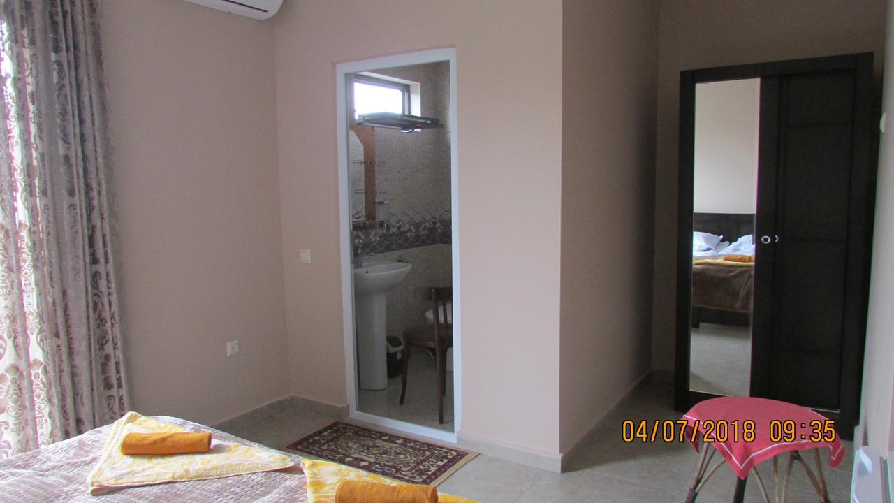 Hotel Sunny House Kobuleti Extérieur photo