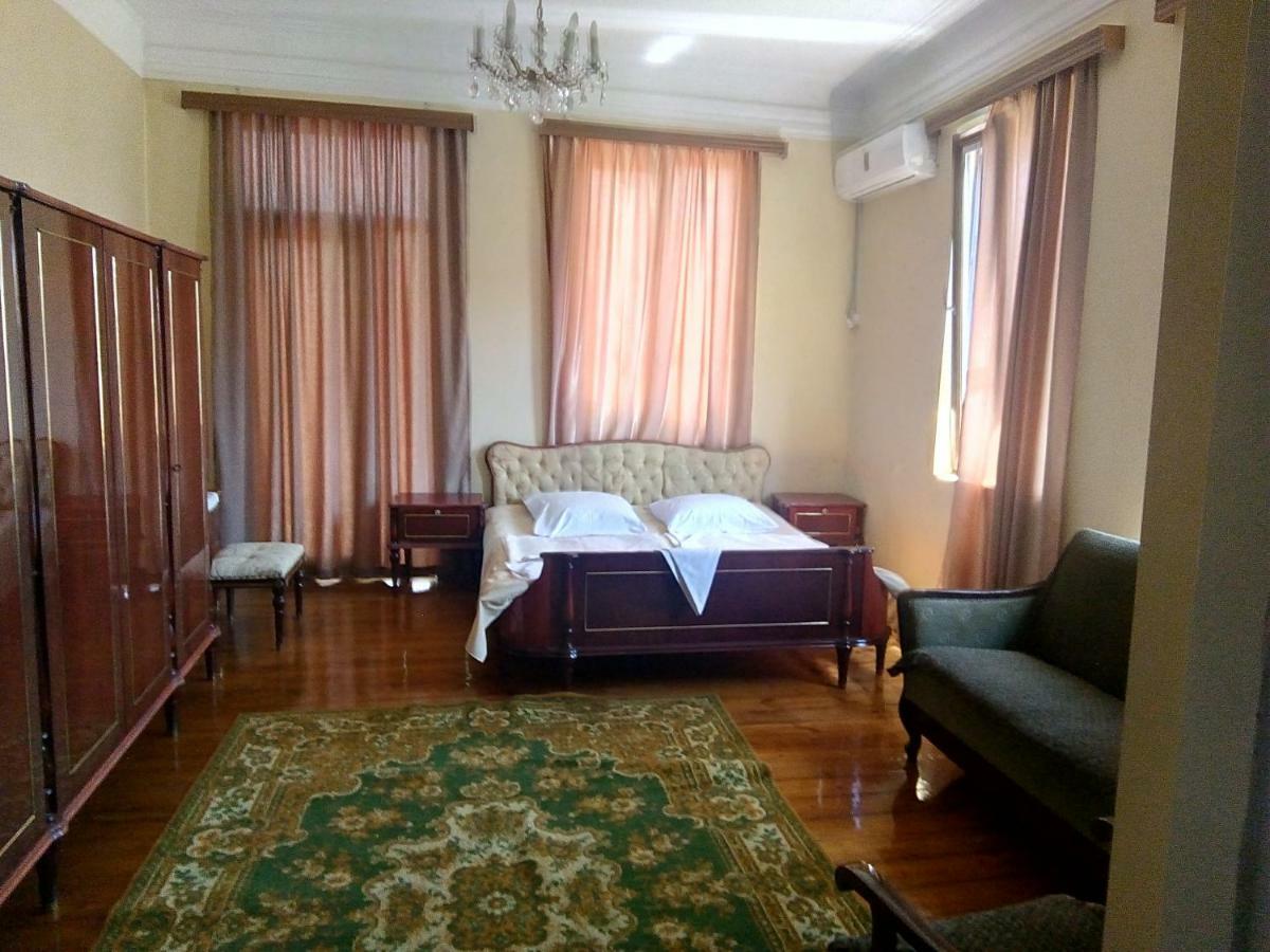 Hotel Sunny House Kobuleti Extérieur photo